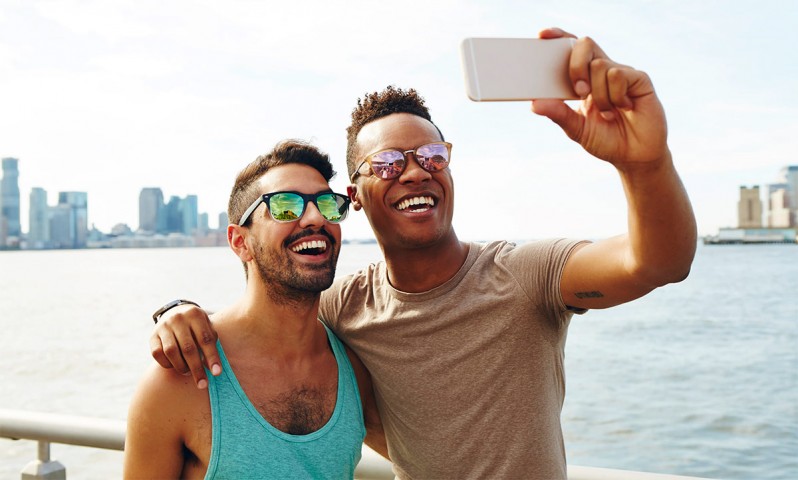 Le top des sites de rencontres homos pour du sérieux et des plans culs